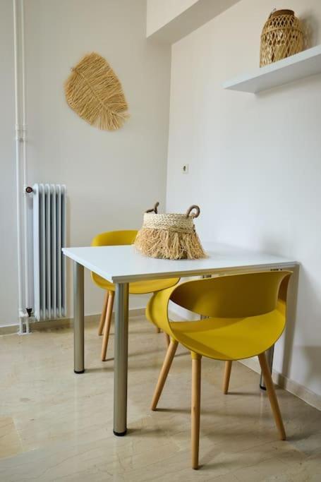 Panoramic White Blue Apartment Chios Town Ngoại thất bức ảnh